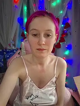 Snapshot of Fuzzy_Unicorn chatting on February 17, 2026, 7:33 pm Fuzzy Unicorn online show from February 17, 2026, 7:33 pm