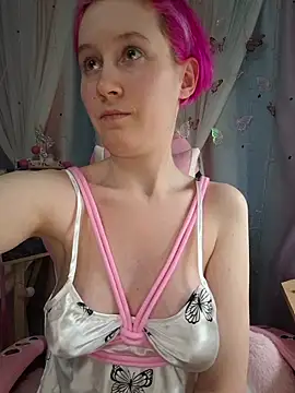 Fuzzy Unicorn online show from March 3, 2026, 7:32 pm