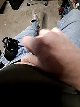 Grthhvggy online show from April 19, 2026, 12:50 pm