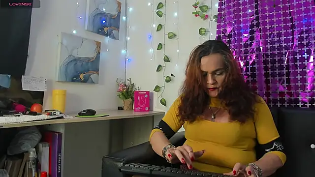 Mishell Bons online show from February 11, 2026, 7:03 pm