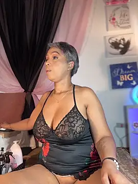 skarlleth 11 online show from December 1, 2025, 3:24 pm