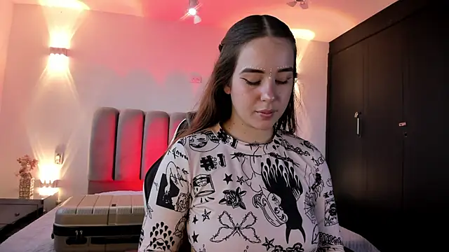 AlliceLover online show from April 3, 2026, 12:00 pm