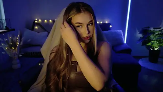 Emma candyyy online show from January 8, 2026, 9:48 am