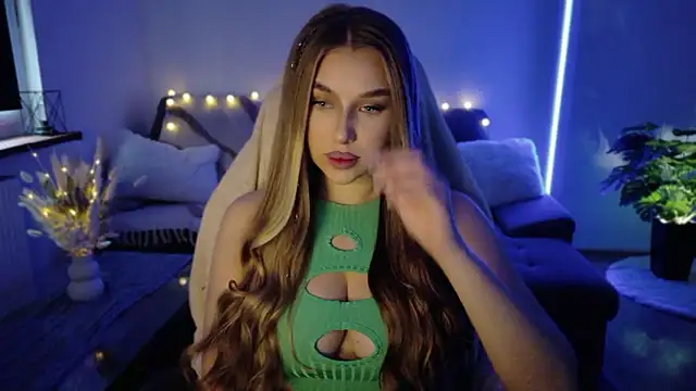 Emma candyyy online show from January 7, 2026, 9:25 am