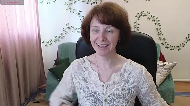 Lia Tito online show from May 15, 2026, 8:45 am