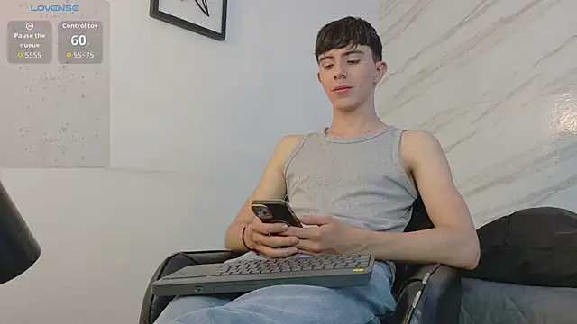 Snapshot of mathias_saenz chatting on July 17, 2026, 7:44 pm mathias saenz online show from July 17, 2026, 7:44 pm