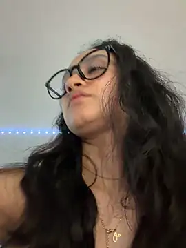 bbyhot2 online show from June 3, 2026, 4:57 am