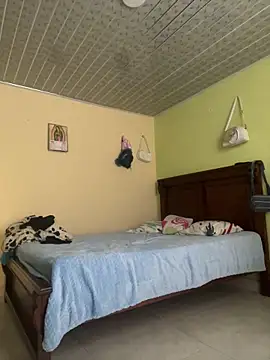 Snapshot of BELLAALEJA chatting on April 2, 2026, 8:37 pm BELLAALEJA online show from April 2, 2026, 8:37 pm