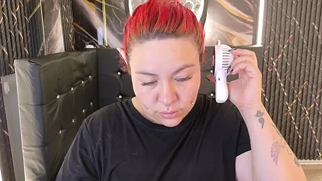 Witch Scarlet online show from April 12, 2026, 1:09 am