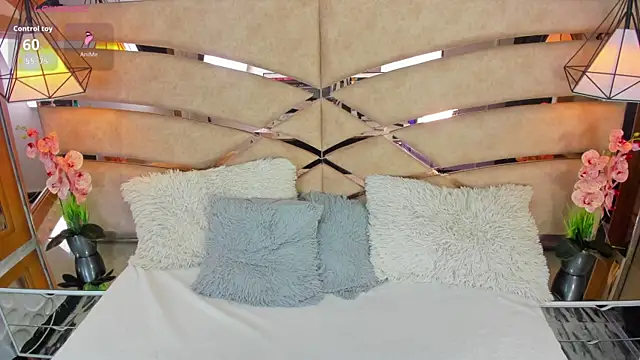 Snapshot of pamemiller1 chatting on September 20, 2025, 3:11 am pamemiller1 online show from September 20, 2025, 3:11 am