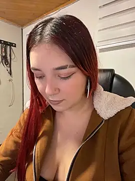 Snapshot of Karen18_boobs chatting on February 3, 2026, 1:27 am Karen18 boobs online show from February 3, 2026, 1:27 am