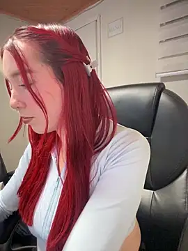 Snapshot of Karen18_boobs chatting on September 9, 2025, 2:21 am Karen18 boobs online show from September 9, 2025, 2:21 am