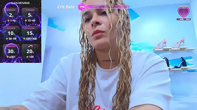ESMERALDA-BLUE online show from September 24, 2025, 7:53 pm