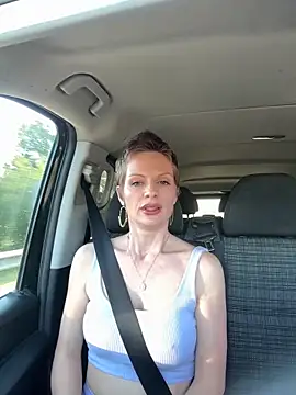 Isabella kiko online show from April 17, 2026, 5:05 pm