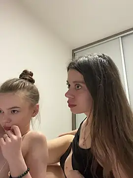 Regina Sweet054 online show from February 23, 2026, 12:01 am