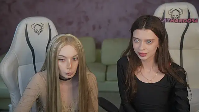 Regina Sweet054 online show from March 12, 2026, 3:27 pm