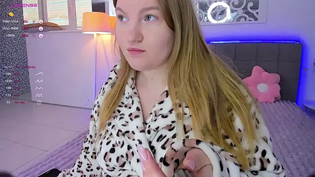 Snapshot of AshleyJoness chatting on February 5, 2026, 5:58 am AshleyJoness online show from February 5, 2026, 5:58 am