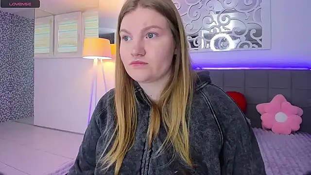 Snapshot of AshleyJoness chatting on February 26, 2026, 6:13 am AshleyJoness online show from February 26, 2026, 6:13 am