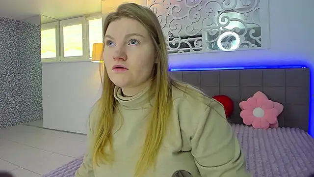 Snapshot of AshleyJoness chatting on February 9, 2026, 6:00 am AshleyJoness online show from February 9, 2026, 6:00 am