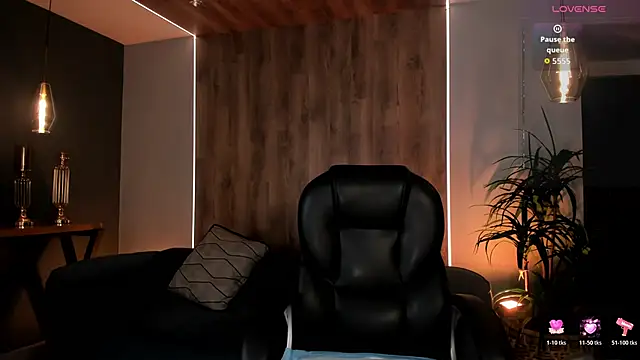 LiamCarterX online show from November 23, 2025, 4:00 am