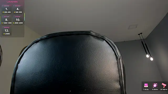 LiamCarterX online show from January 13, 2026, 3:32 am