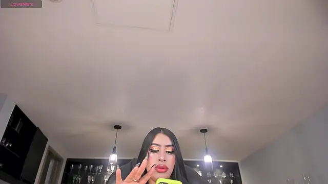 LeahLombardi  online show from March 17, 2026, 3:42 am