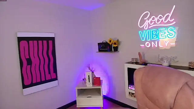 Alice Vixen online show from April 7, 2026, 12:07 pm