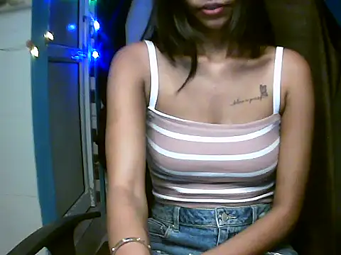 Snapshot of RENUKA_RAJPUT chatting on June 23, 2026, 6:39 pm RENUKA RAJPUT online show from June 23, 2026, 6:39 pm