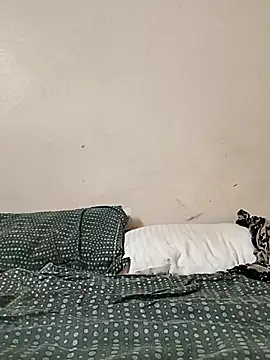 RENUKA RAJPUT online show from September 27, 2025, 10:32 am