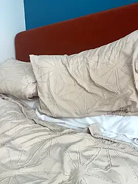 jasminebrooksx online show from September 16, 2025, 3:24 pm