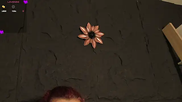 CleoWhite online show from November 24, 2025, 10:32 pm