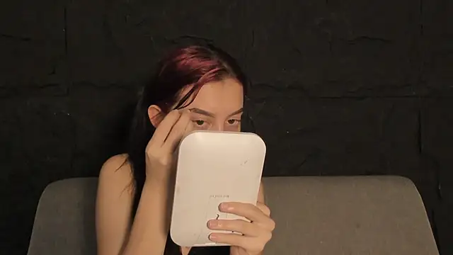 CleoWhite online show from November 25, 2025, 9:15 pm