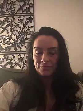 Islaymae gilf online show from December 23, 2025, 12:00 am