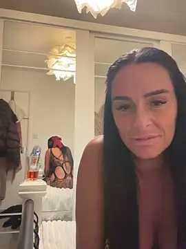 Islaymae gilf online show from February 14, 2026, 9:26 pm