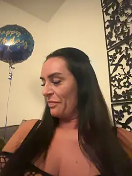 Islaymae gilf online show from October 18, 2025, 7:16 pm