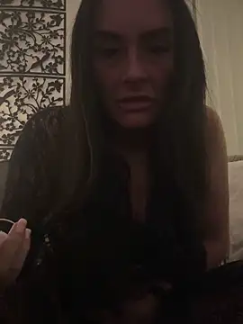 Islaymae gilf online show from December 20, 2025, 10:01 pm