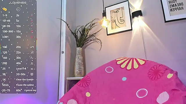 Snapshot of dulce_fiore07 chatting on October 15, 2025, 12:57 pm dulce fiore07 online show from October 15, 2025, 12:57 pm