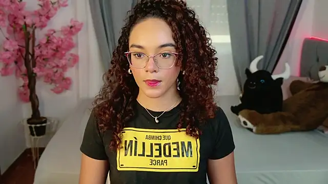 Taylor Tina online show from September 14, 2025, 8:15 am