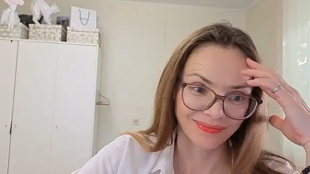Snapshot of SEA_Dream chatting on June 16, 2026, 2:17 pm SEA Dream online show from June 16, 2026, 2:17 pm