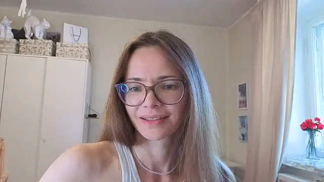 Snapshot of SEA_Dream chatting on May 11, 2026, 6:26 am SEA Dream online show from May 11, 2026, 6:26 am