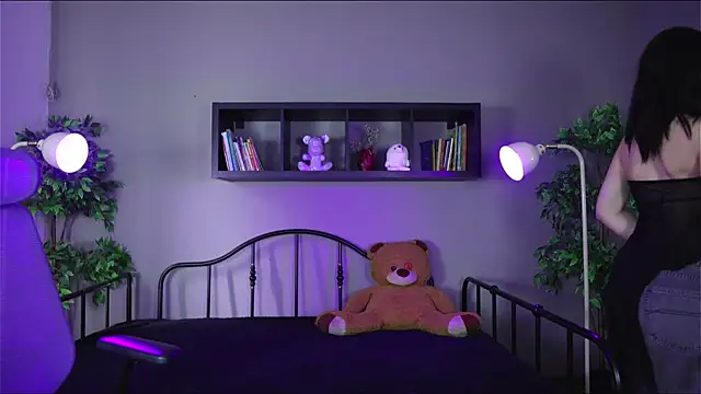 Sabrina bloom online show from November 26, 2025, 2:06 pm