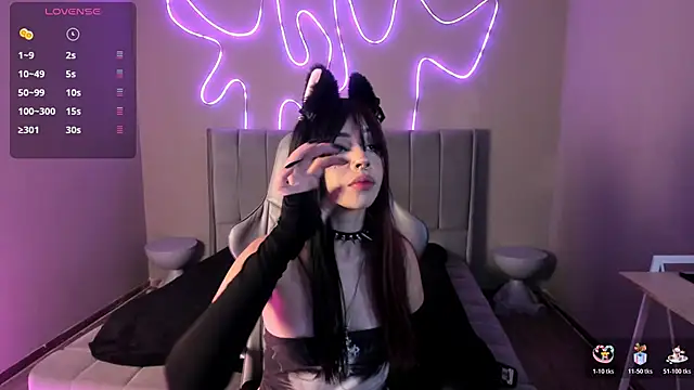 Sabrina bloom online show from March 25, 2026, 2:01 am