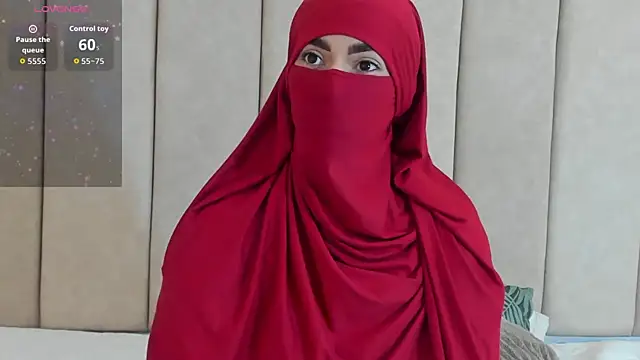  Zahiira  online show from November 6, 2025, 12:09 pm