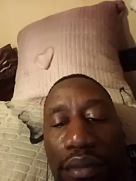 Thasdwn23 online show from November 4, 2025, 2:32 pm