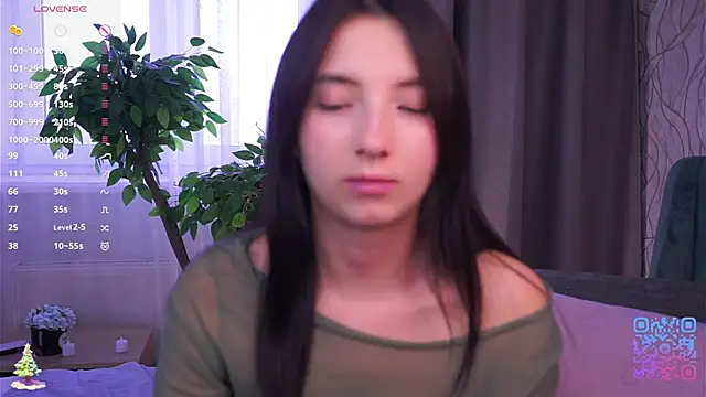 DaisyBlaze online show from December 14, 2025, 8:09 am