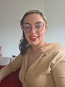 Snapshot of Camila_Ord chatting on June 3, 2026, 9:19 pm Camila Ord online show from June 3, 2026, 9:19 pm