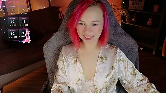 Snapshot of NaomiYoru chatting on February 27, 2026, 8:41 pm NaomiYoru online show from February 27, 2026, 8:41 pm