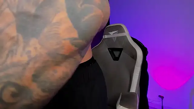 natevillage online show from October 14, 2025, 11:04 pm