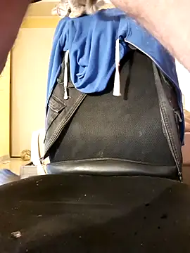 KalendaXL online show from November 26, 2025, 2:39 pm