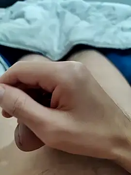 Snapshot of emrekzlk52 chatting on October 29, 2025, 11:42 am emrekzlk52 online show from October 29, 2025, 11:42 am